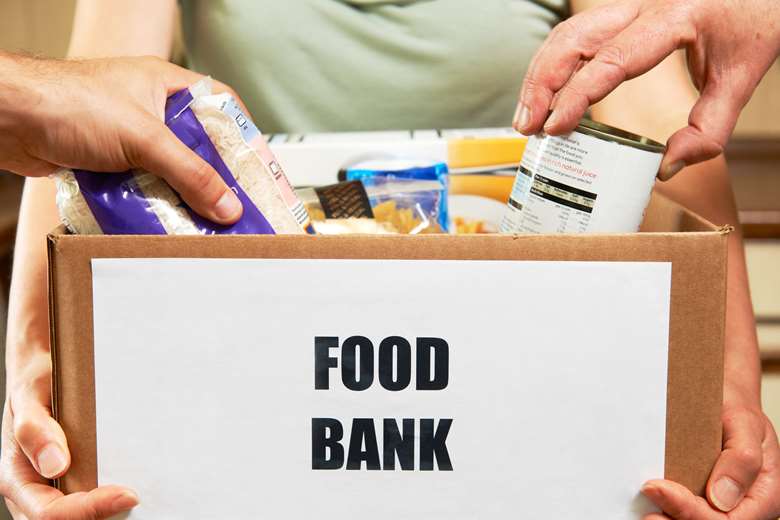People do not have enough money to lead a healthy life, with a large number resorting to food banks, the report says