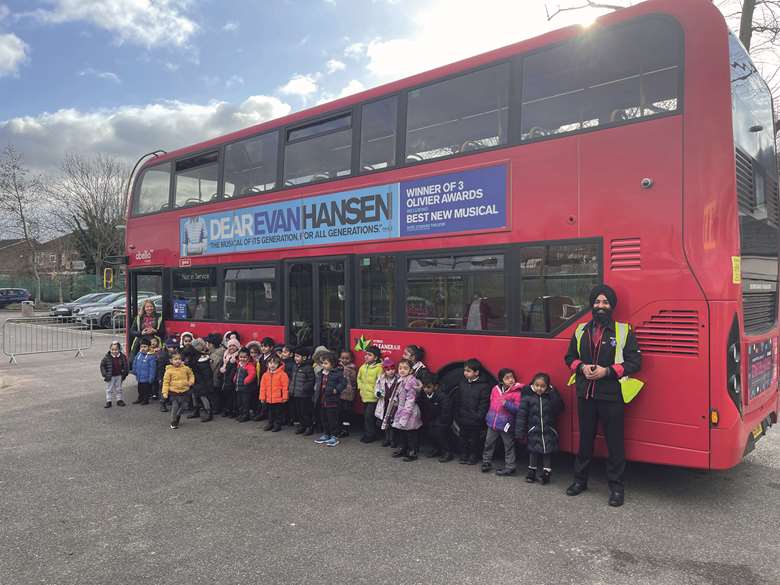 The children noted the size of the bus and its features, such as its big wheels and steering wheel