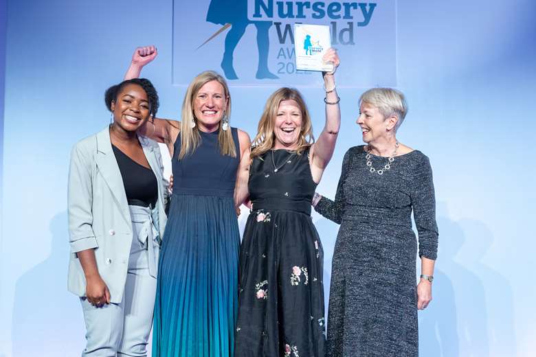 Winner of the Nursery of the Year 2022, Bee in the Woods Kindergarten,with awards host Emma-Louise Amanshia and judge Helen Moylett