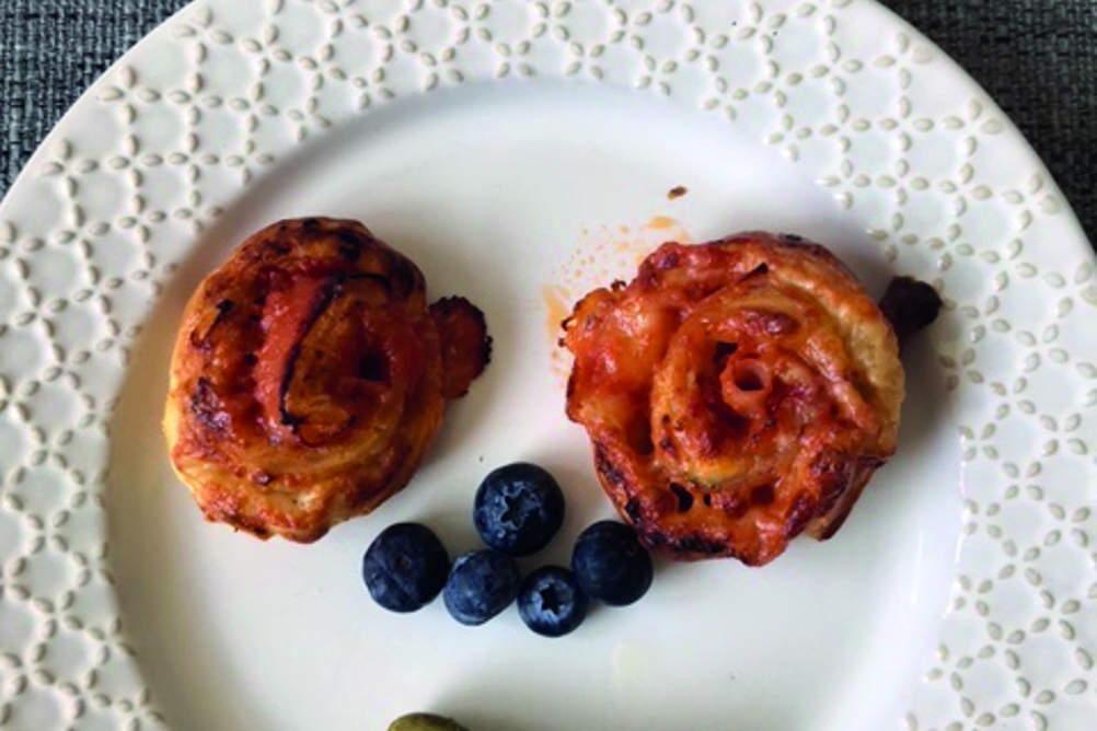 Puff pastry pizza whirls